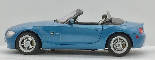 Welly 1:18 Blue BMW Z4 3.0i