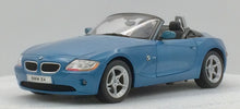 Load image into Gallery viewer, Welly 1:18 Blue BMW Z4 3.0i