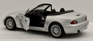 UT Models 1:18 Titanium Silve Metallic  BMW  Z3 Face Lift - BMW CCA Foundation