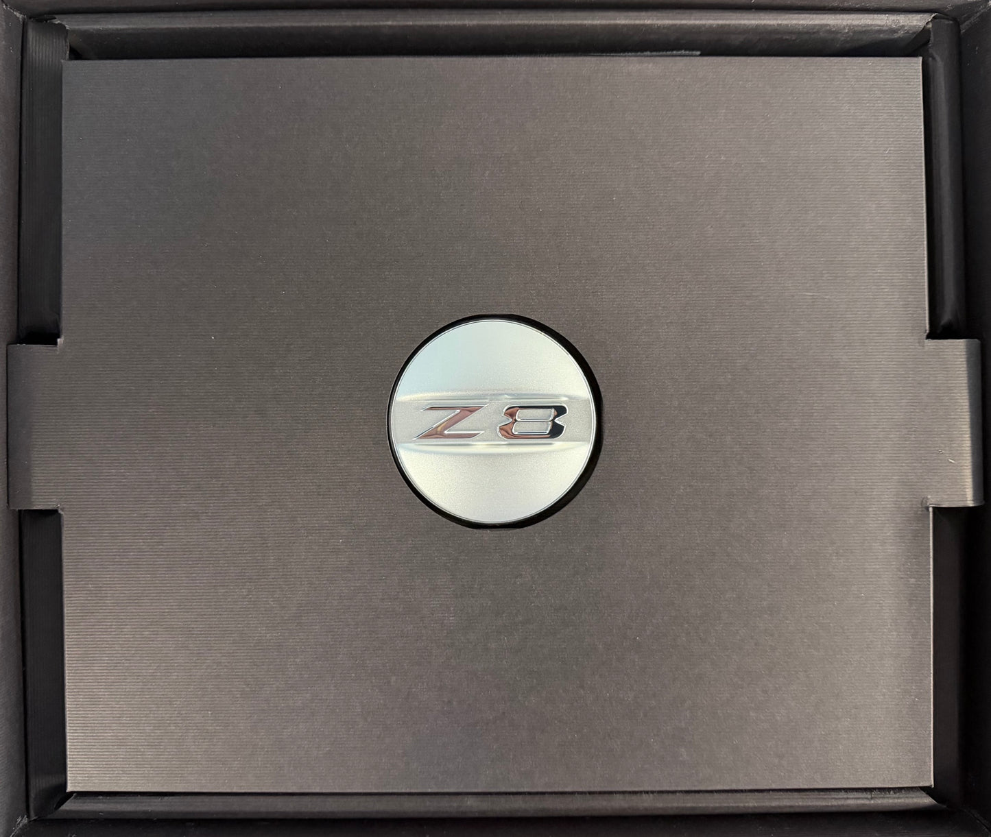 BMW Z8 Owner's Book