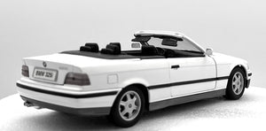 Maisto 1:18 1993 BMW 325i Convertible (E36)