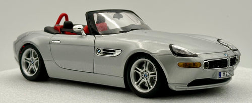 Burago 1:18 Silver BMW Z8 - BMW CCA Foundation