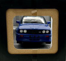 Load image into Gallery viewer, Solido 1:18 1990 Bleu Maritime BMW E30 M3