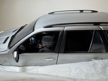 Load image into Gallery viewer, Kyosho 1:18  Grey  BMW  X5 4.4i