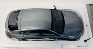 Kyosho 1:18  Space Grey  BMW  X6 M