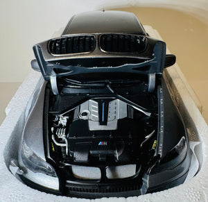 Kyosho 1:18  Space Grey  BMW  X6 M