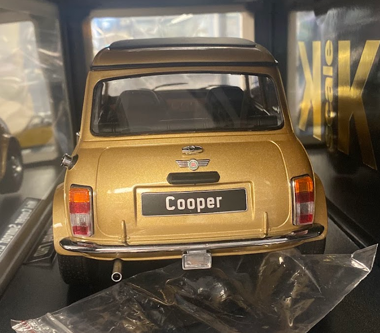 KK SCALE MODELS 1:12 GOLD MINI COOPER SUNROOF LHD – BMW CCA Foundation KK SCALE MODELS 1:12 GOLD MINI COOPER SUNROOF LHD – BMW CCA Foundation
