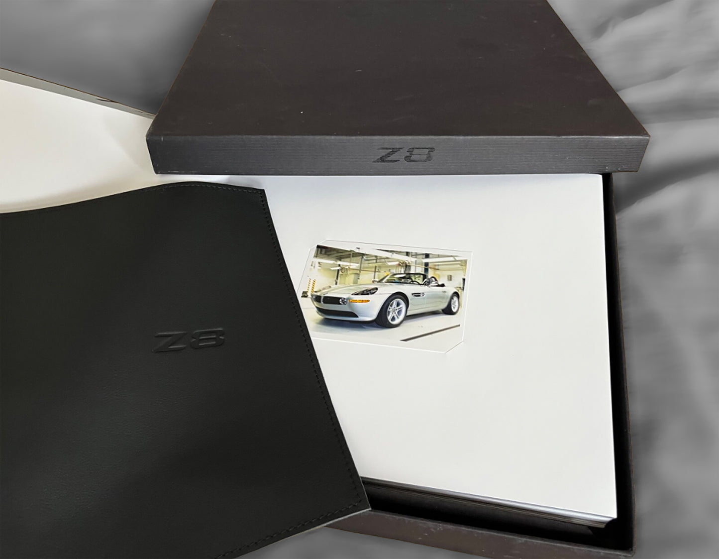 BMW Z8 Owner's Book