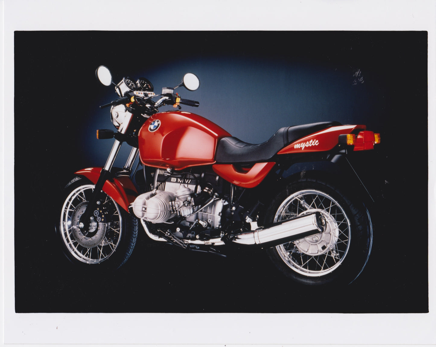Color Press Photo - R100R Mystic - BMW CCA Foundation