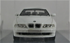 NEO 1:43 BMW E39 5 Series, White