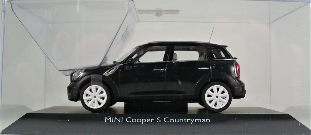 Schuco 1:43 Mini Cooper S Countryman, Absolute Black.