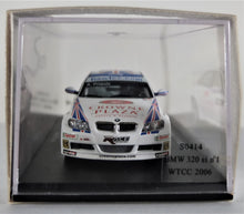 Load image into Gallery viewer, Spark 1:43 White  BMW  2007 E90 320si #1 WTCC Crowne Plaza