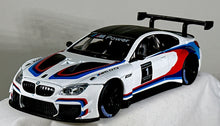 Load image into Gallery viewer, Showcasts 1:24 BMW M6 GT3