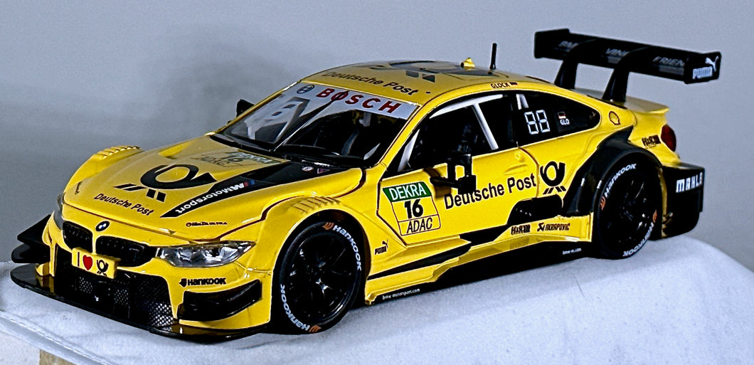 Showcasts 1:24 BMW M4 DTM