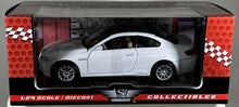 Load image into Gallery viewer, Showcasts 1:24 BMW M3 Coupe