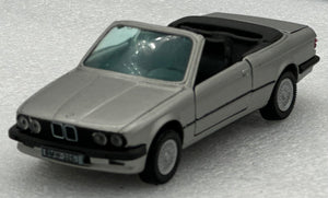 Gama 1:43 BMW E30 silver 325i convertible