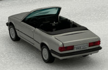 Load image into Gallery viewer, Gama 1:43 BMW E30 silver 325i convertible