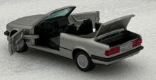 Load image into Gallery viewer, Gama 1:43 BMW E30 silver 325i convertible