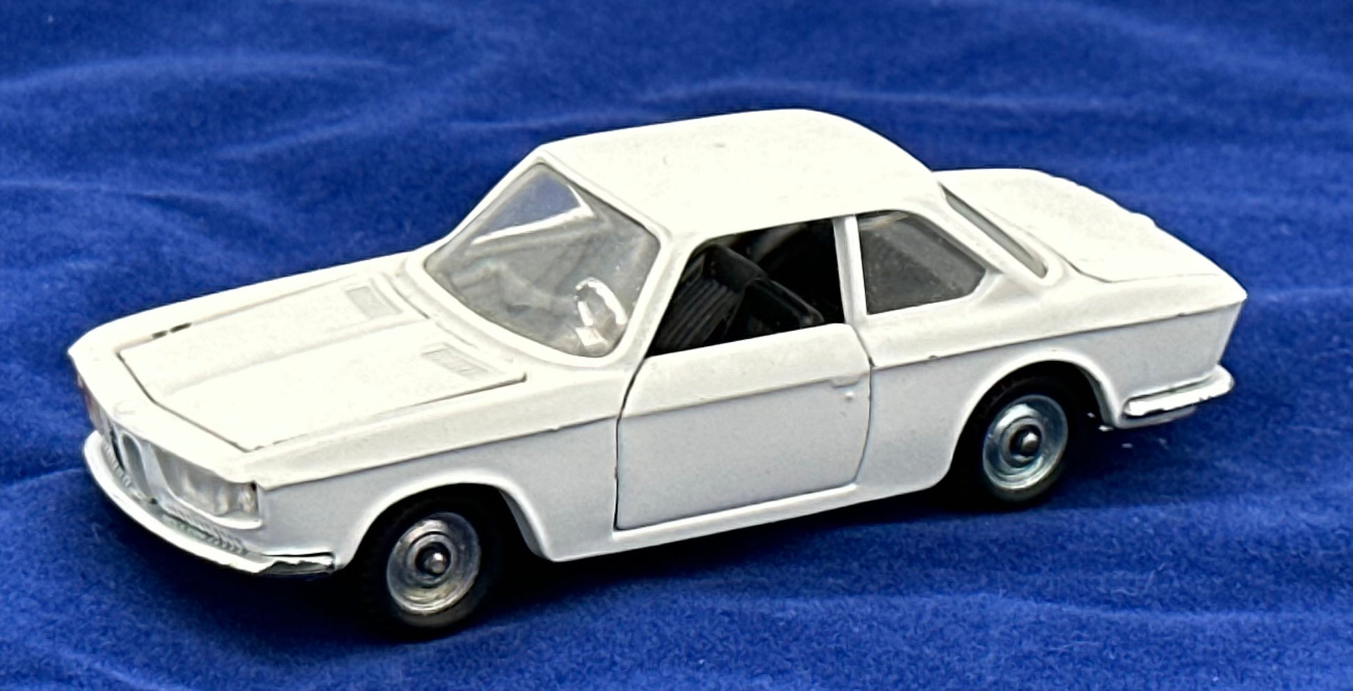 Politoys 1:43 White BMW 2000 CS - BMW CCA Foundation