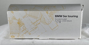 Gama 1:43 BMW E34 Maroon 5 Series Touring 525i