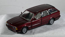 Load image into Gallery viewer, Gama 1:43 BMW E34 Maroon 5 Series Touring 525i
