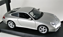 Load image into Gallery viewer, 1:18 Silver Porsche 911 Carrera 4S